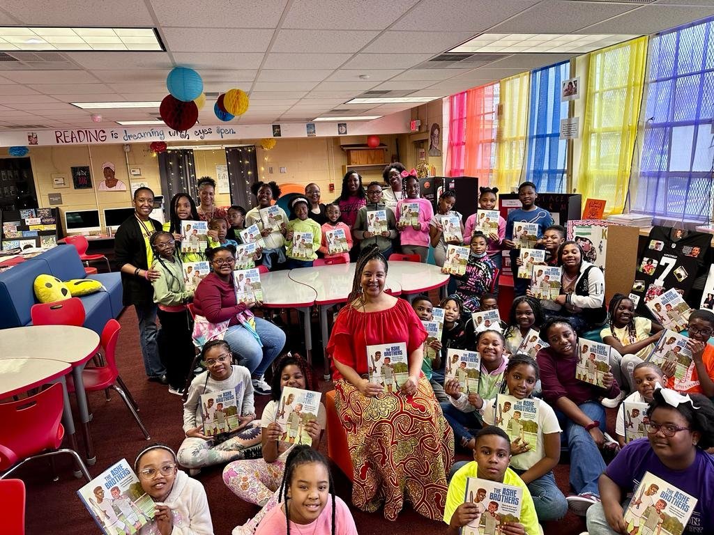 Judy Allen Dodson speaking with young readers